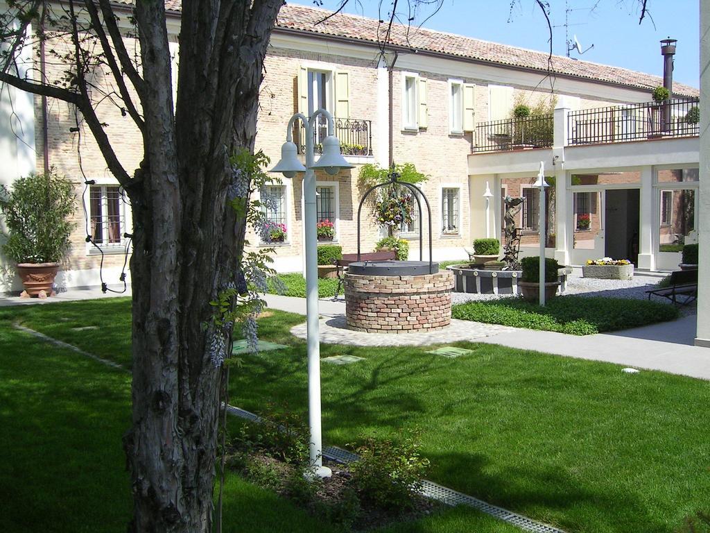 Relais Villa Roncuzzi Russi Екстер'єр фото