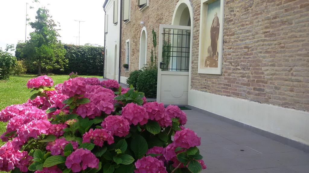 Relais Villa Roncuzzi Russi Екстер'єр фото